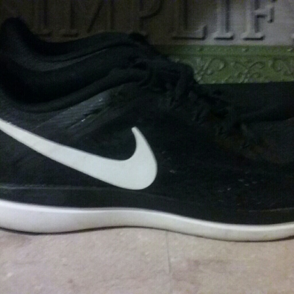 Nike wms sz 9.5 running shoes
